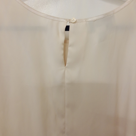 C.S.T Studio Cream Short Sleeve Blouse - Picture 2 of 3